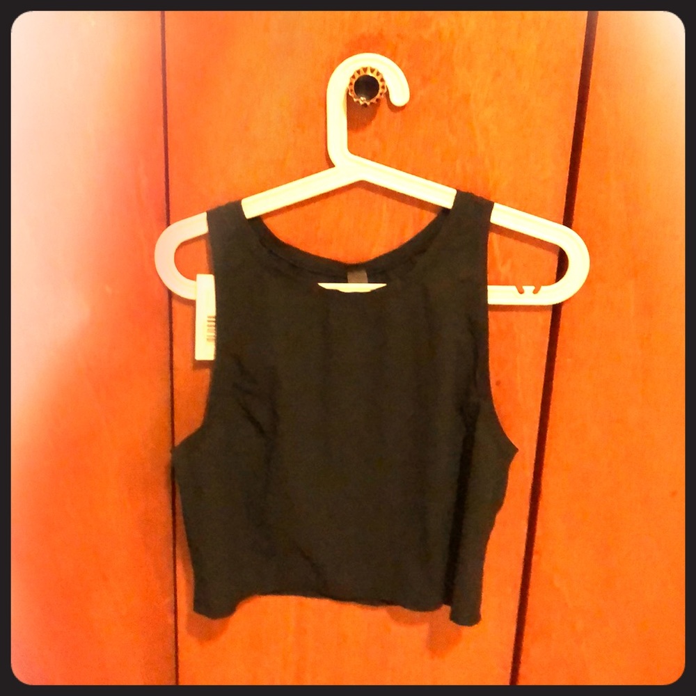 Outdoor voices cropped workout top NWT